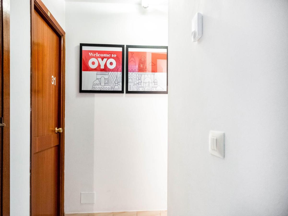 Oyo Hospedaje La Tita サンティアゴ・デ・コンポステーラ エクステリア 写真